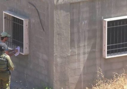 قوات الاحتلال تخطر بهدم منزل الناشط المقدسي محمد ابو الحمص