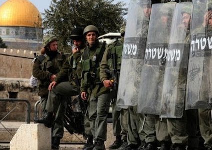الاحتلال يشدد من إجراءاته العسكرية في محيط القدس
