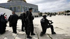 اصابات عقب اعتداء الاحتلال على المصلين بالمسجد الأقصى