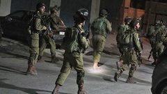الاحتلال يعتقل 13 مقدسياً خلال حملة مداهمات