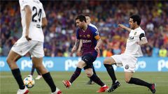ميسي يتحدى رودريجو في قمة برشلونة وفالنسيا