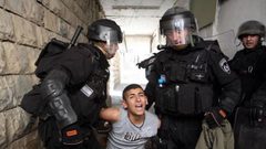 إفادات جديدة لقاصرين تعرضوا للعزل والتعرية في معتقل "الدامون"