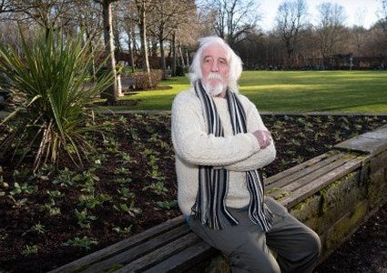 مسن عجوز يصدم عندما يعلم أن زوجته السابقة أقنعت الجميع بوفاته