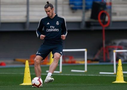 بيل يطارد الزمن للحاق بديربي مدريد