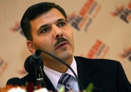 الشاعر: الشعب الفلسطيني هو صاحب تقرير المصير وصفقة القرن لن تمر