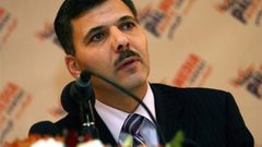 الشاعر: الشعب الفلسطيني هو صاحب تقرير المصير وصفقة القرن لن تمر