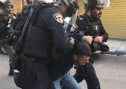 شرطة الاحتلال تعتقل 4 شبان من النقب