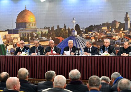 مراقبون: مواجهة اعلان ترامب يتطلب موقف فلسطيني موحد وقوي