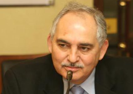 هي صفقة بأرجل خشبية