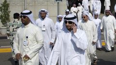 الكويت تقرر إنهاء خدمات 25 ألف وافد