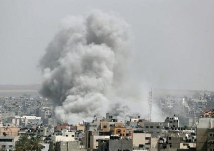الاحتلال يقصف عدة أهداف شرق رفح