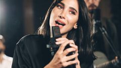 الفنانة الشاملة دانا حوراني تطلق أغنية "زوروني"