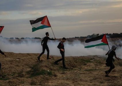 استشهاد فتى متأثراً بجراح أصيب بها في مسيرات العودة