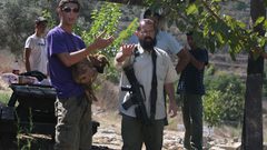 مستوطنون يقتلعون أشتالا من أراضي زراعية شمال غرب نابلس