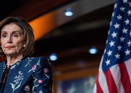 بيلوسي: مجلس الشيوخ الأمريكي تستر على الرئيس ترامب
