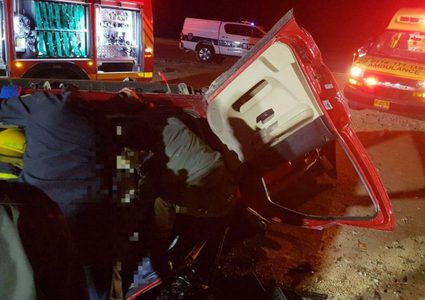 3 إصابات في انقلاب سيارة بالنقب