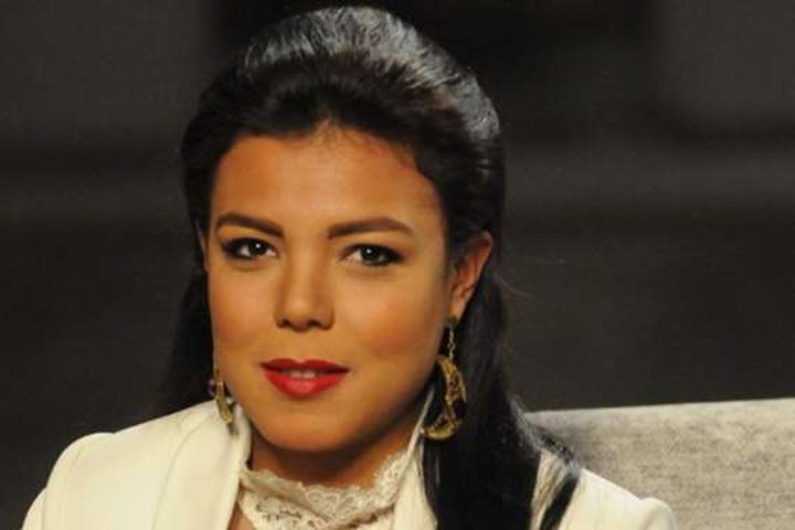 الفنانة ناهد السباعي توجه رسالة لضحية التنمر