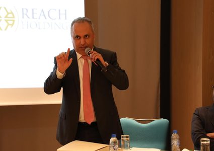 ريتش تدعو لتسليط الضوء على فرص الاستثمار المجدي في فلسطين