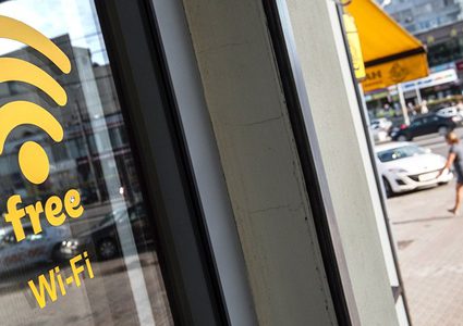 ورق جدران ذكي للمنازل يقوي إشارة "واي فاي"