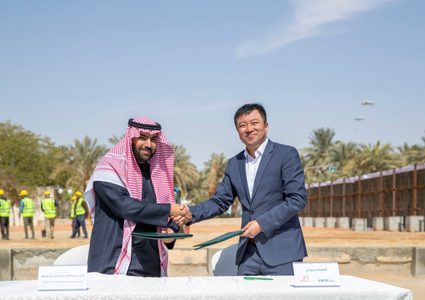 السعودية تدشن "المدينة الإعلامية" بثلاث اتفاقيات ومذكرة تفاهم