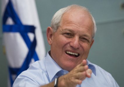 كاتس يطلب الحصول على الحصانة