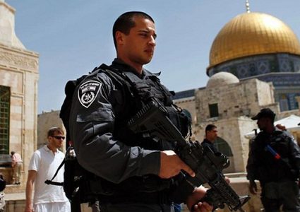 26 اقتحاما للأقصى و48 وقتا مُنِع الأذان في الحرم الإبراهيمي