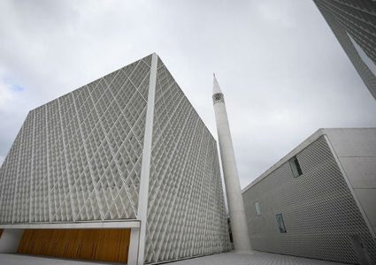 افتتاح أول مسجد في سلوفينيا بعد 50 عاما من المطالبة بتشييده