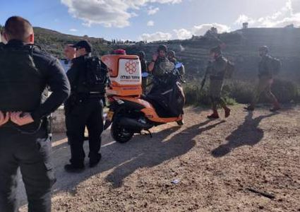 إصابة جندي إسرائيلي بإطلاق نار غرب رام الله وإغلاق حاجز "العنب"