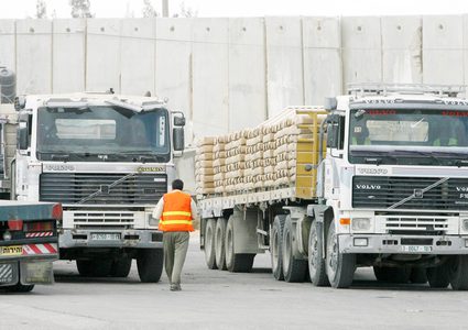 قرار منع ادخال المنتجات الإسرائيلية يدخل حيز التنفيذ