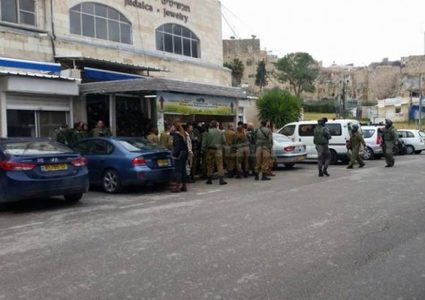 اصابة 14 جنديا اسرائيليا بحادث سير بالقدس المحتلة