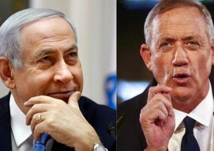 نتنياهو يطالب غانتس بإقالة مستشاريه