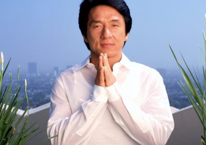 جاكي شان يعلن عن مكافأة مالية كبيرة لمن يقضي على كورونا