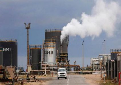 انخفاض إنتاج ليبيا النفطي