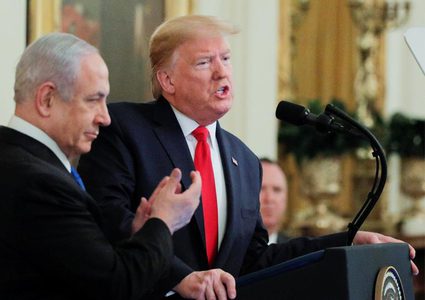 محامون يطلقون مبادرة لتقديم دعاوى ضد من يقبلون "صفقة القرن"