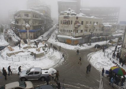 الحكومة تقرر تأخير دوام الموظفين غدا الاثنين الى الساعة 9 صباحا