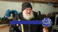 أكفاء يبدعون في صنع مكانس القش بطريقةٍ يدوية