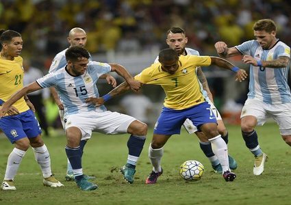 البرازيل تسحق الارجنتين بثلاثية نظيفة