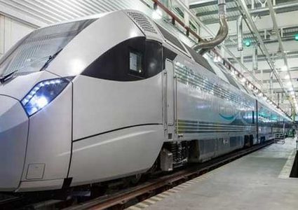 أزمة في أستراليا بعد إجبار سائق قطار على دهس جثة منتحر