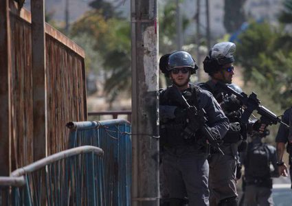 اعتقال مواطن من بلدة العيسوية شمال القدس