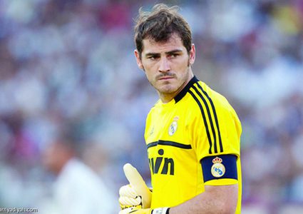 كاسياس يقرر الترشح لرئاسة الاتحاد الإسباني