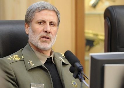 وزير الدفاع الإيراني: صواريخنا لا تحمل رؤوسا نووية