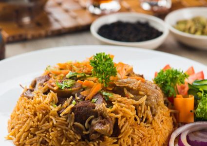 كبسة اللحم والخضار