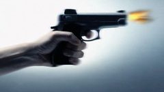 شاب يقتل اثنين من أبناء عمومته