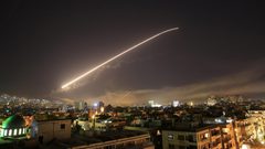 مقتل 4 ضباط إيرانيين و3 من النظام السوري في القصف إسرائيلي لدمشق