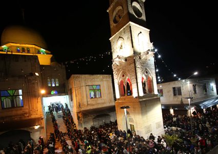 صور صلاة الفجر العظيم من مسجد النصر في البلدة القديمة