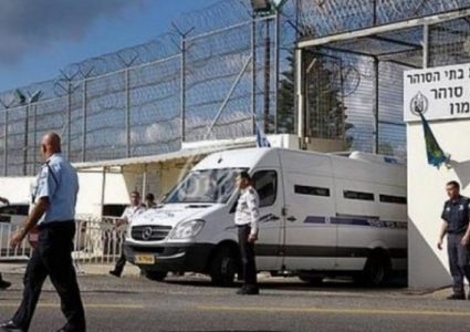 إدارة سجون الاحتلال تضيق على أسرى "ريمون"