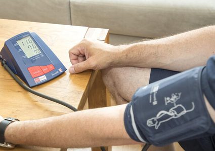 هكذا يؤثر انخفاض الضغط الجوي على هؤلاء المرضى!