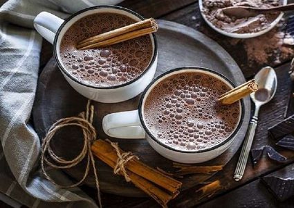 شرب الشوكولاتة الساخنة يوميا يعزز القدرة على المشي