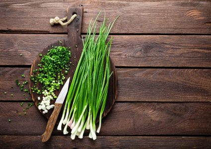 تعرفوا على أهم الفوائد الصحية لنبتة الثوم المعمر