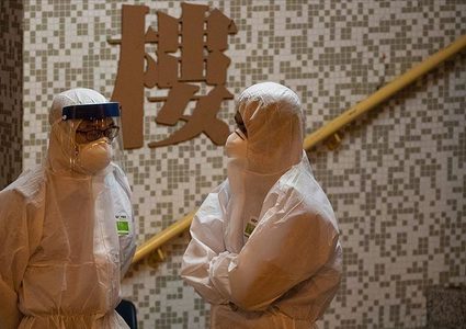 خبراء: الرجال أكثر عرضة للإصابة بالكورونا لهذا السبب